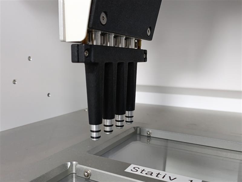 Flow Robotics FRFB1-R2-20-0111 Liquid Handeling Robot, Flowbot One