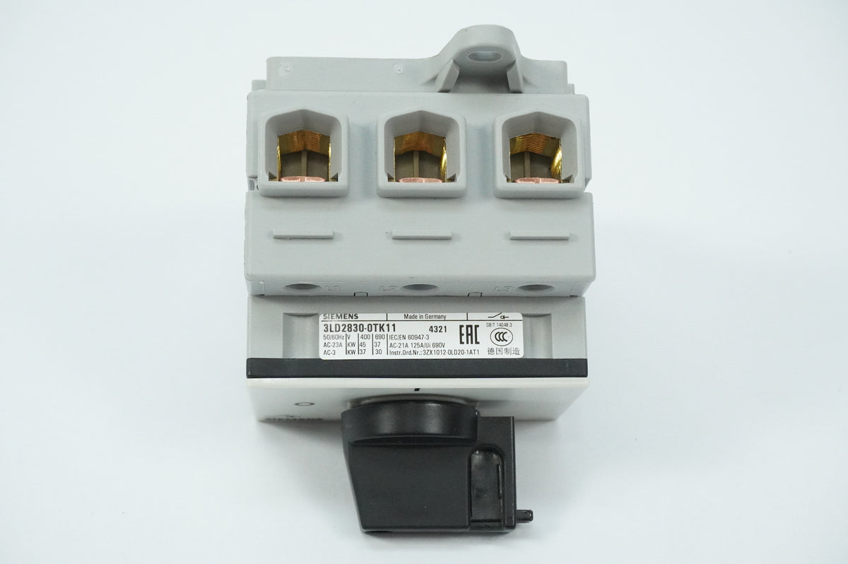 Siemens 3LD2830-0TK11 Main Switch / Load Break Switch 125A/690V