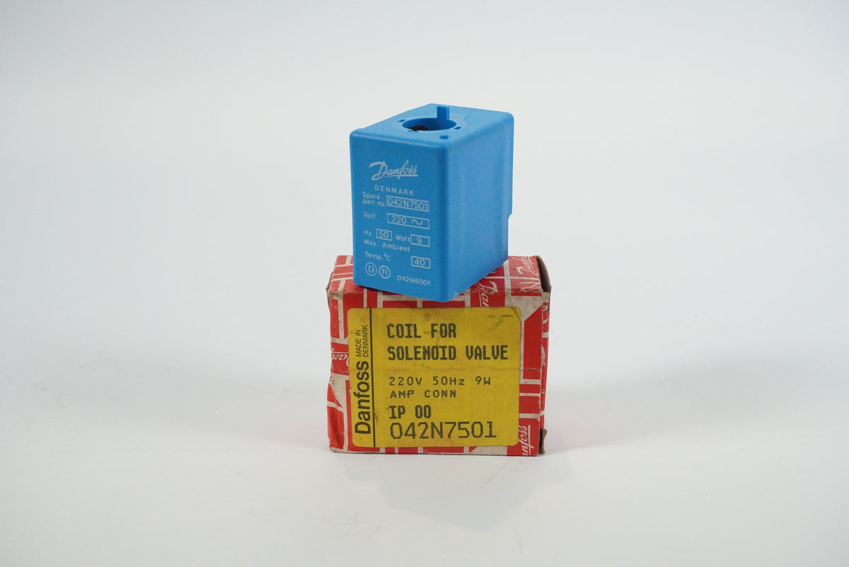 Danfoss 042N7501 Coil for Solenoid Valve 220V 50Hz 9W AMP CONN IP00