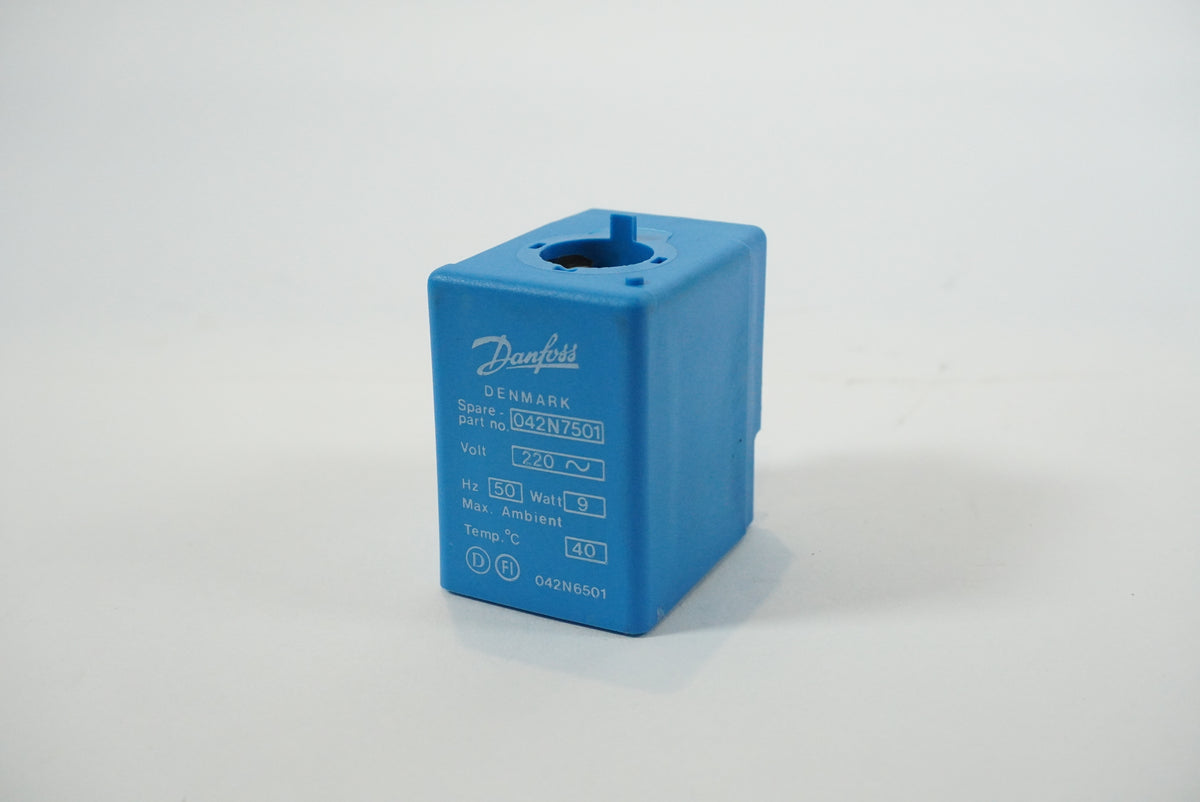Danfoss 042N7501 Coil for Solenoid Valve 220V 50Hz 9W AMP CONN IP00