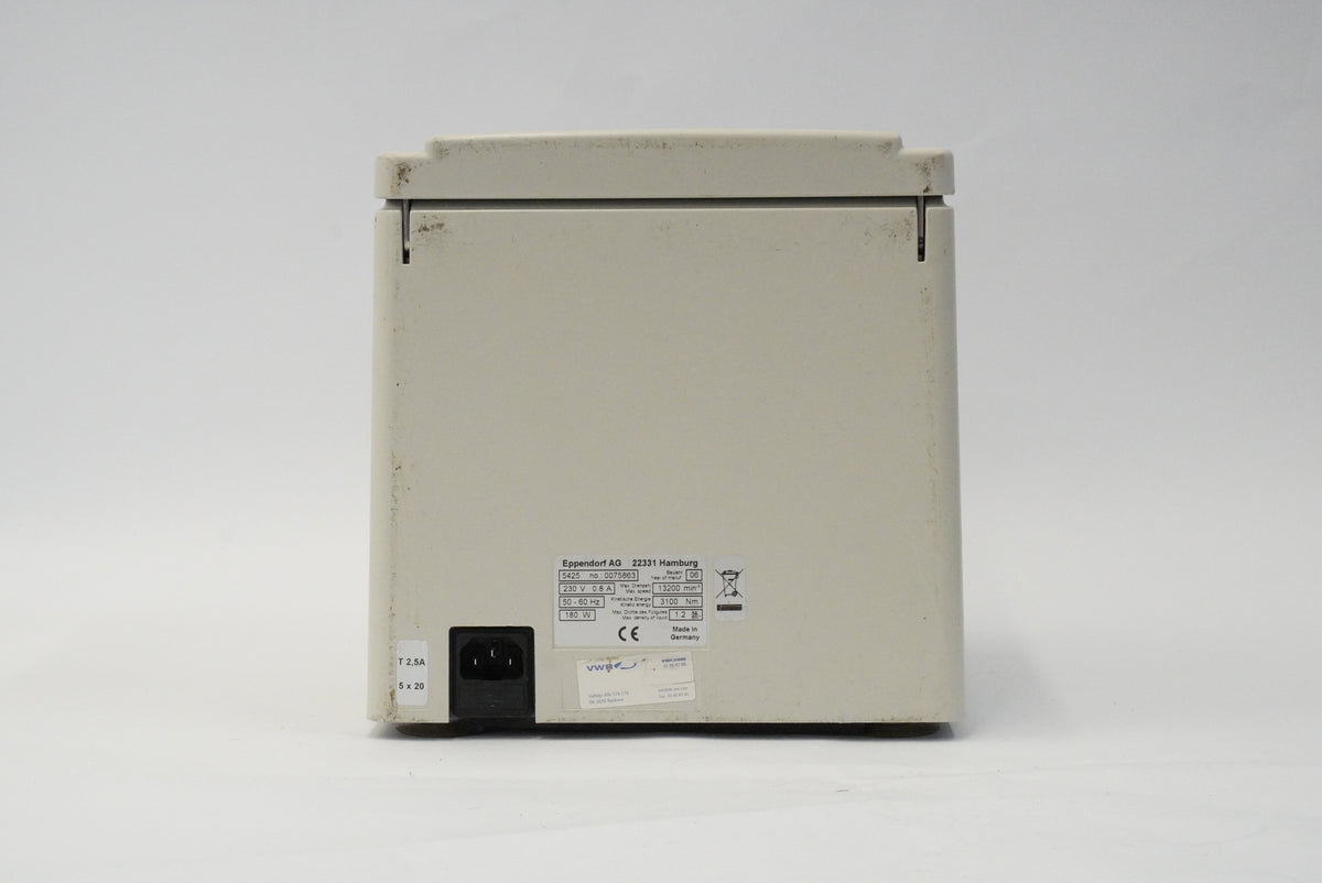 Eppendorf 5425 Microcentrifuge **For Spare Parts**
