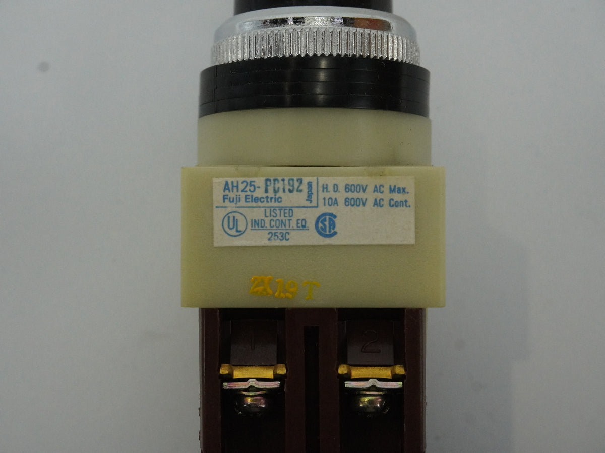 Fuji Electric AH25-PC19Z AH25-PC19Z Selector Switch / Push Button