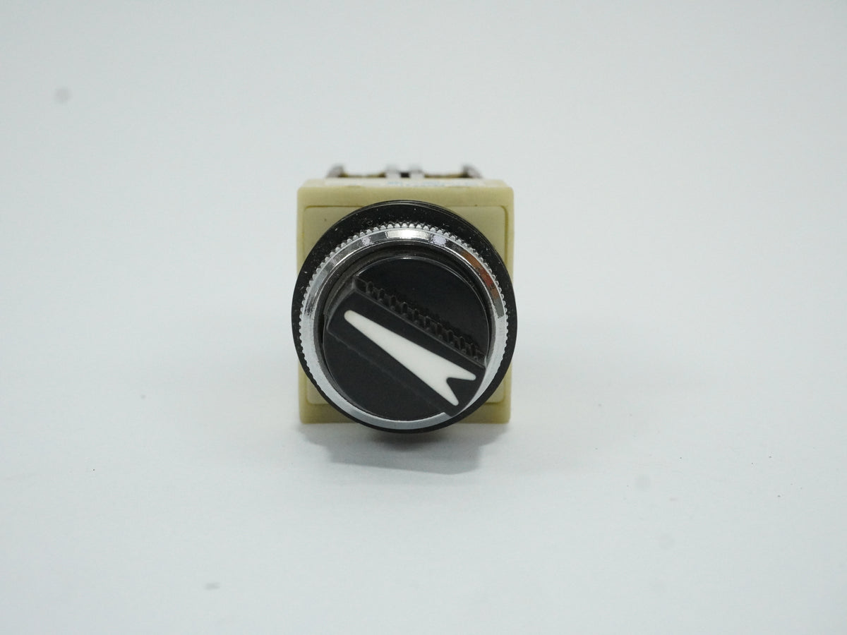 Fuji Electric AH25-PC19Z AH25-PC19Z Selector Switch / Push Button
