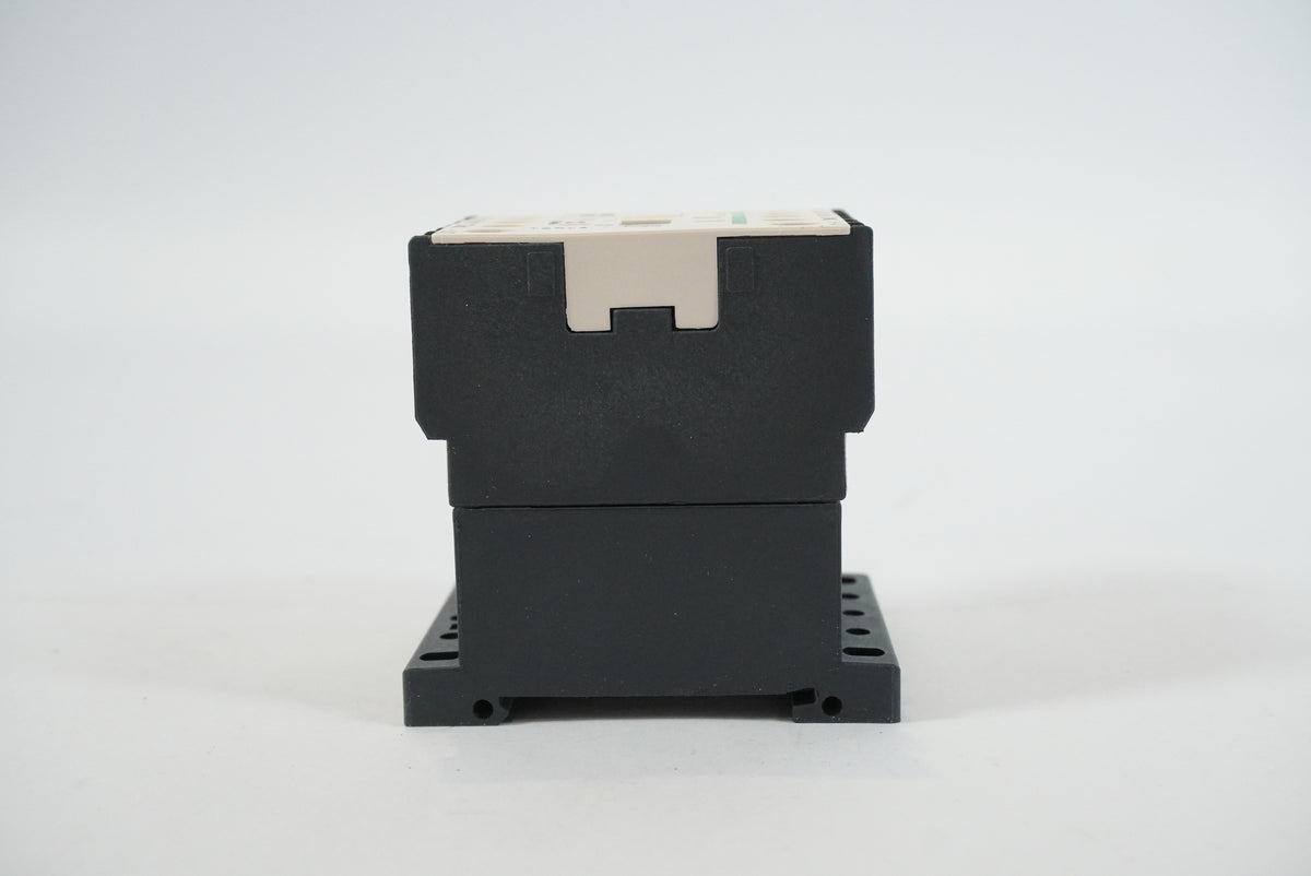 Schneider Electric LP4K0601BW3 TeSys Contactor