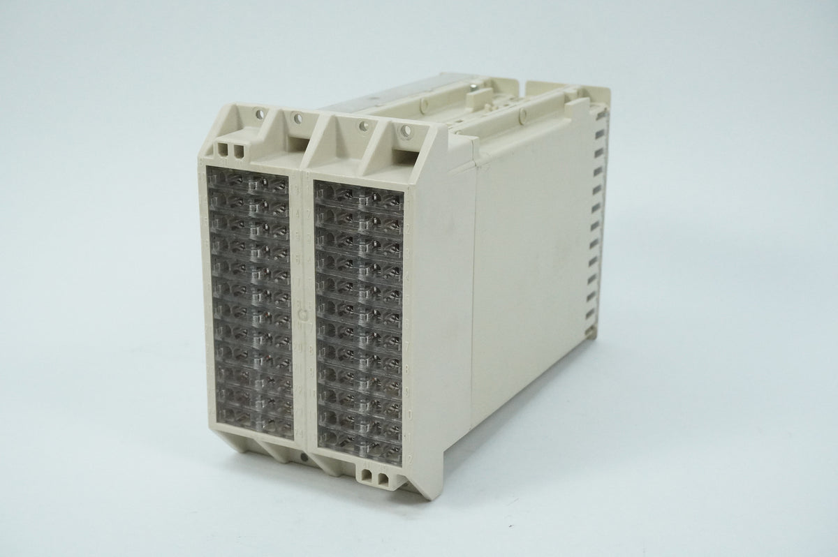 Abb RK 926 315-BC RTXP 24 Input/Output Module