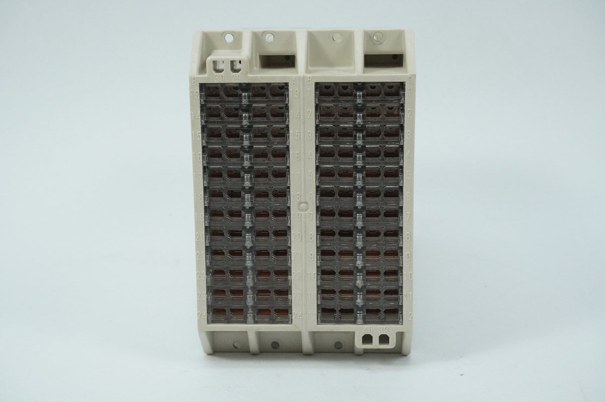 Abb RK 926 315-BC RTXP 24 Input/Output Module