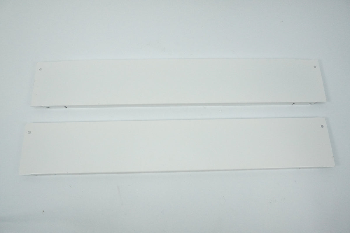 Schneider Electric LVS08805 PrismaSeT Plinth Raiser W600 H100mm IP30