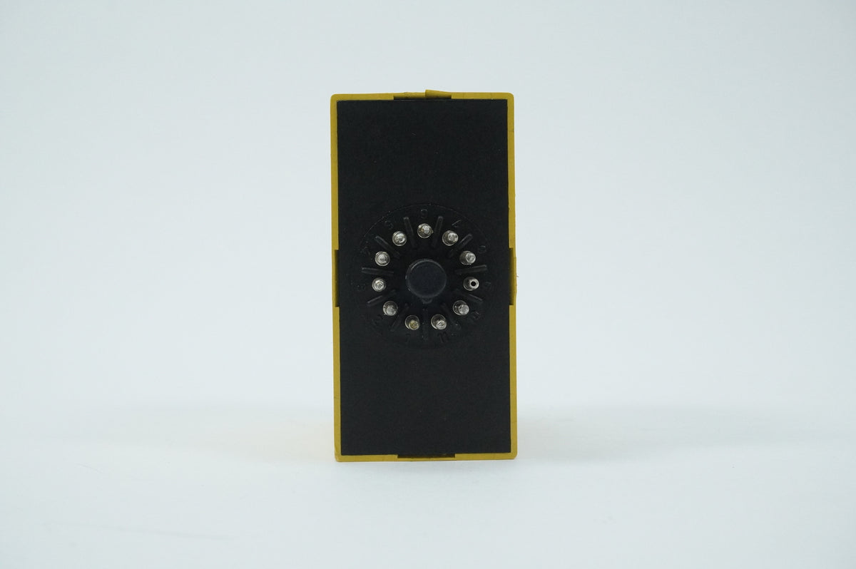Unic MC-2101 Voltage Relay 0-500V
