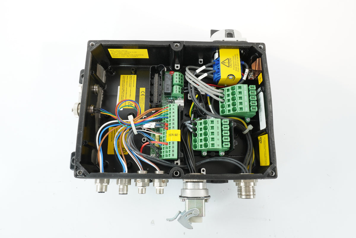 Danfoss 175X0210 FCD 315 VLT Drive crb315pt4p66ebr1d0f13t00c0