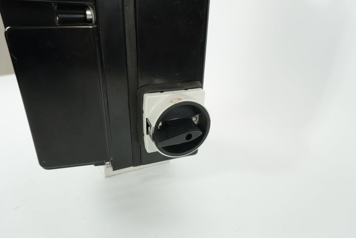 Danfoss 175X0210 FCD 315 VLT Drive crb315pt4p66ebr1d0f13t00c0