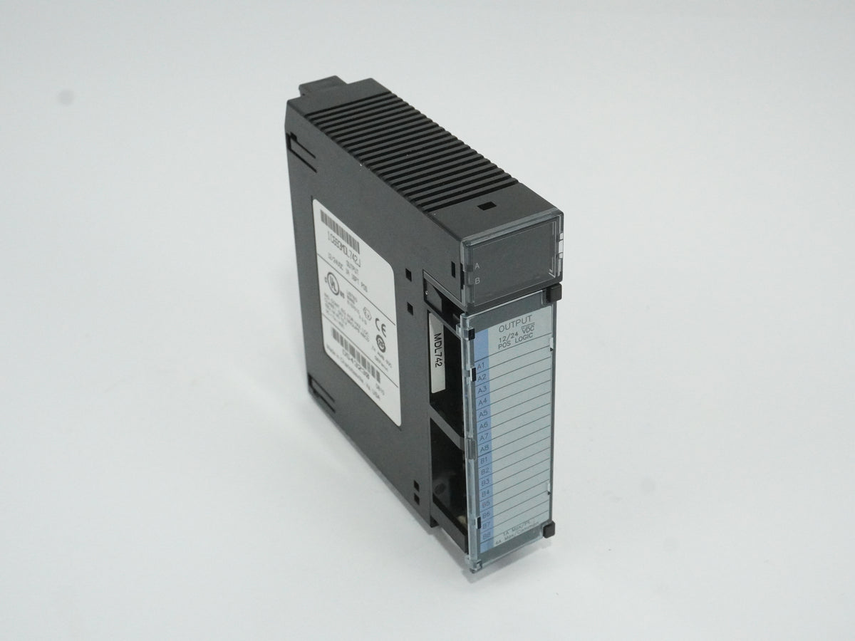 GeFanuc IC693MDL742J Output 12/24VDC