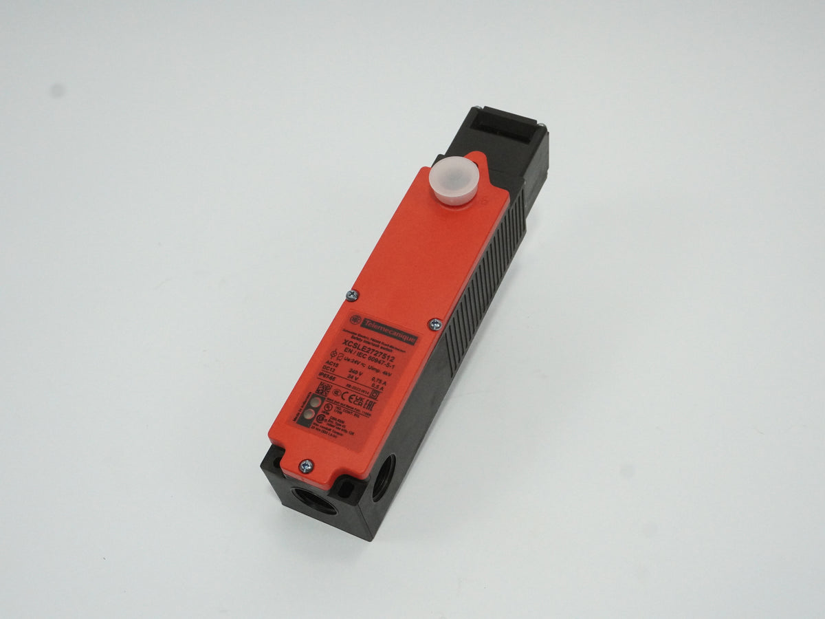 Telemecani XCSLE2727512 Safety interlock switch