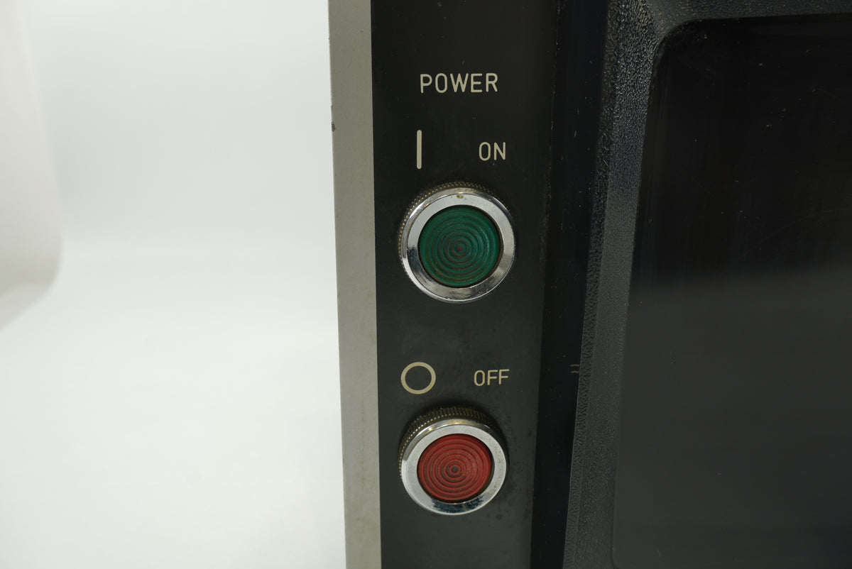 Fujitsu Fanuc A02B-0050-C013 MDI/CRT Unit W:A20B-0007-0030, A61L-0001-0072