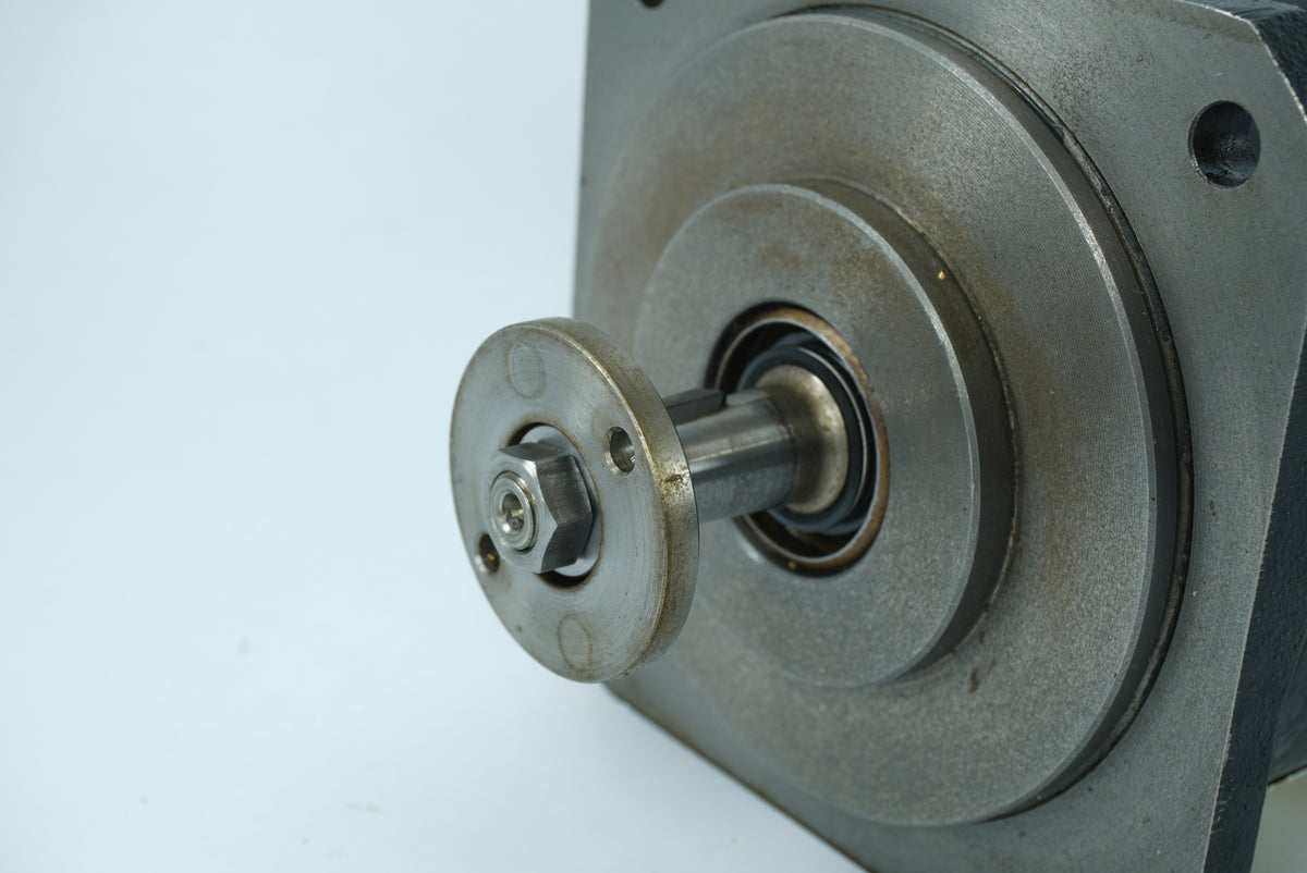 Fanuc A06B-0641-B011 DC Servo Motor Model 0M