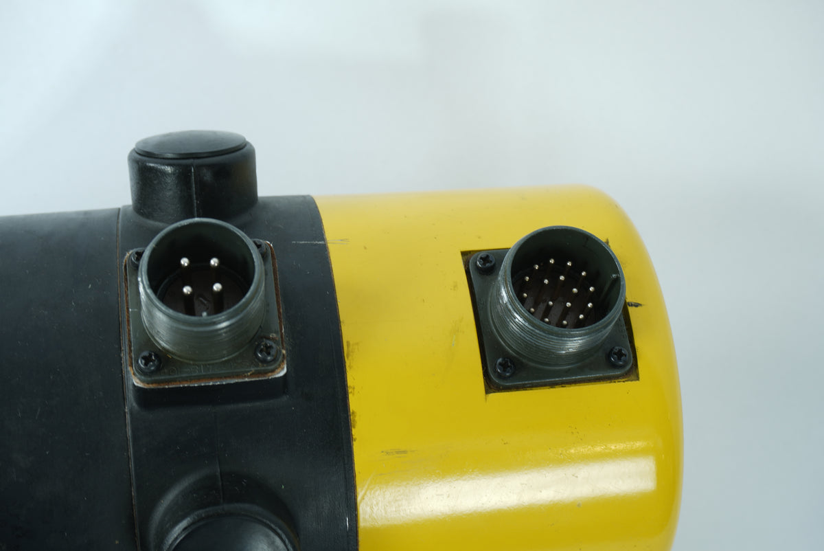 Fanuc A06B-0641-B011 DC Servo Motor Model 0M
