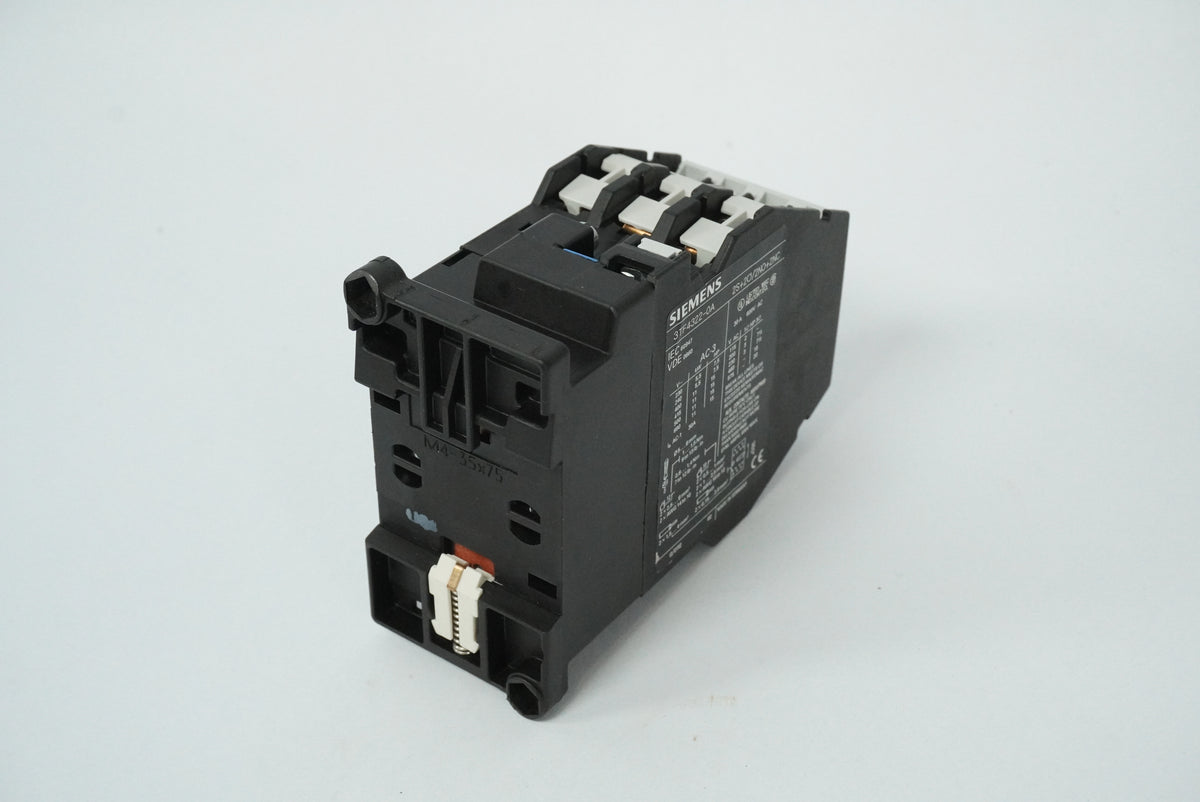 Siemens 3TF43 22-0AP0 3TF43 22-0A Contactor AC-3 11kW 400V