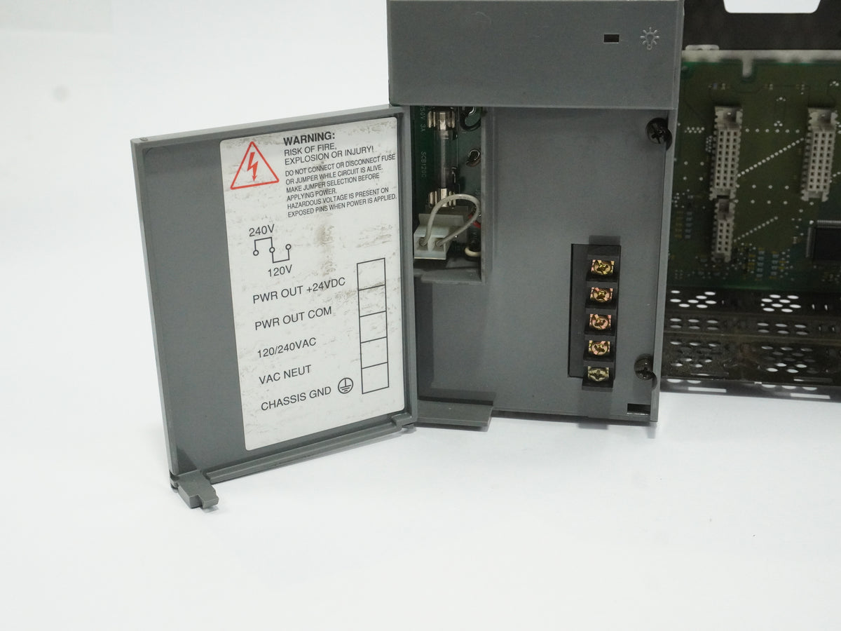 Ab 1746-P2 SER C SLC500 Power Supply + 1746-A7 SER B 7-Slot Rack