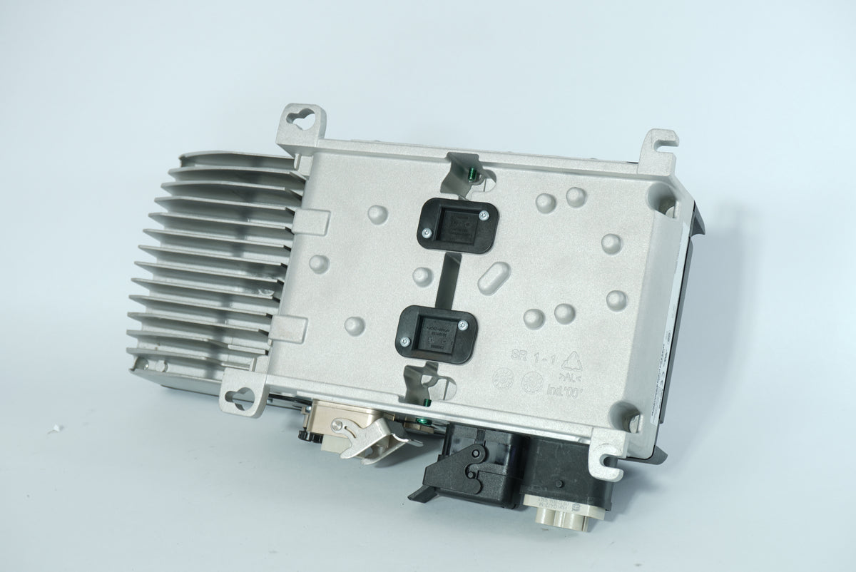 Lenze E84DGDVB75142PS 8400 motec Drive Unit, W:Z35BBC0RC0G175F00S, E84DGS3KCENND