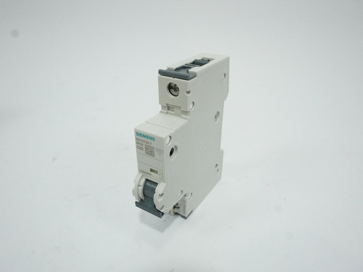 Siemens 5SY4132-7 MCB Miniature Circuit Breaker C32 1P Batch of 12pcs.
