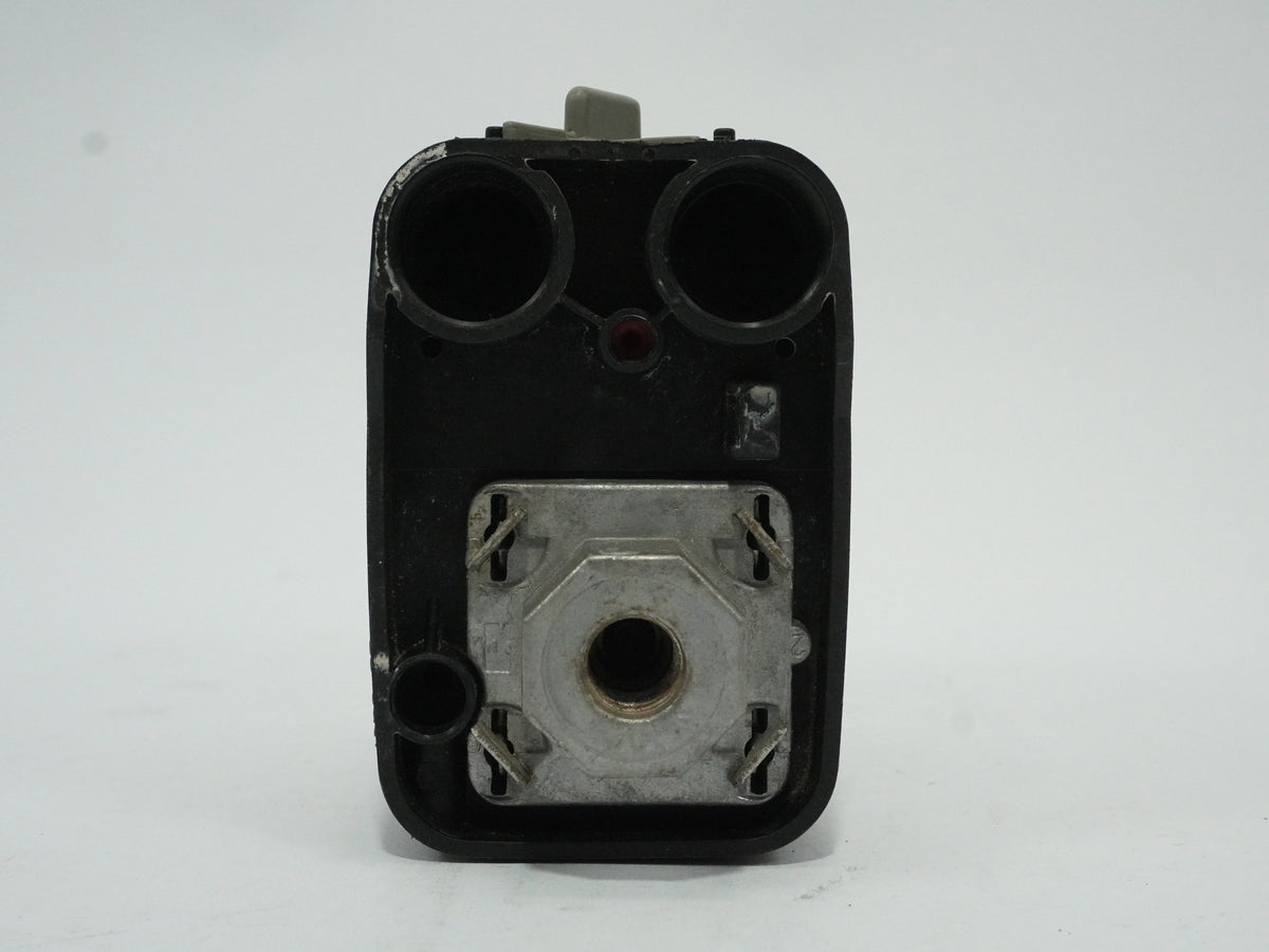 Danfoss 031E020566 CS EN60947-4,-5, Pressure Switch 2-6 bar