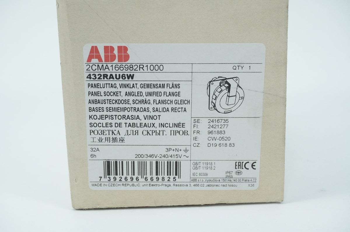 Abb 2CMA166982R1000 432RAU6W Panel Socket, Angled, Unified Flange