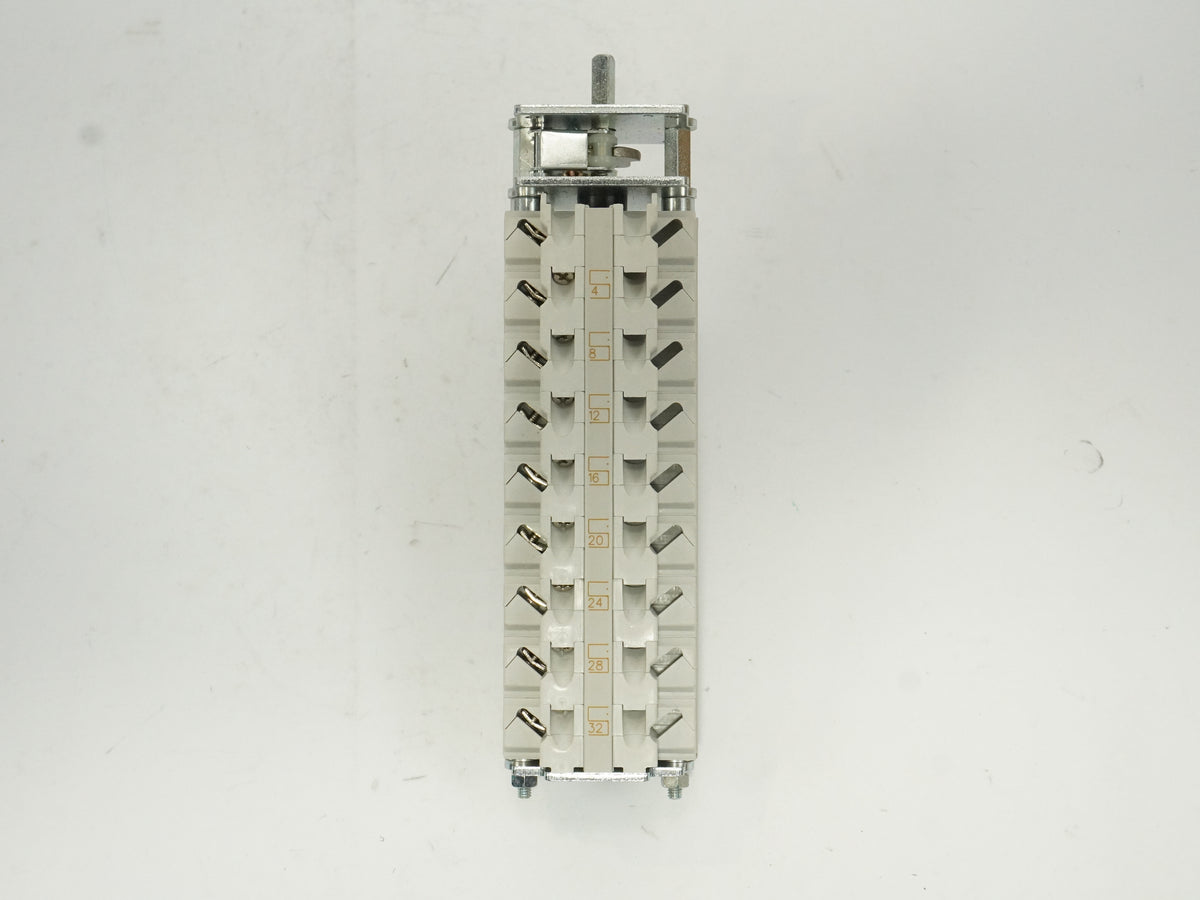 Comeletric R16 2/17 506666 Control and Rotary Switch