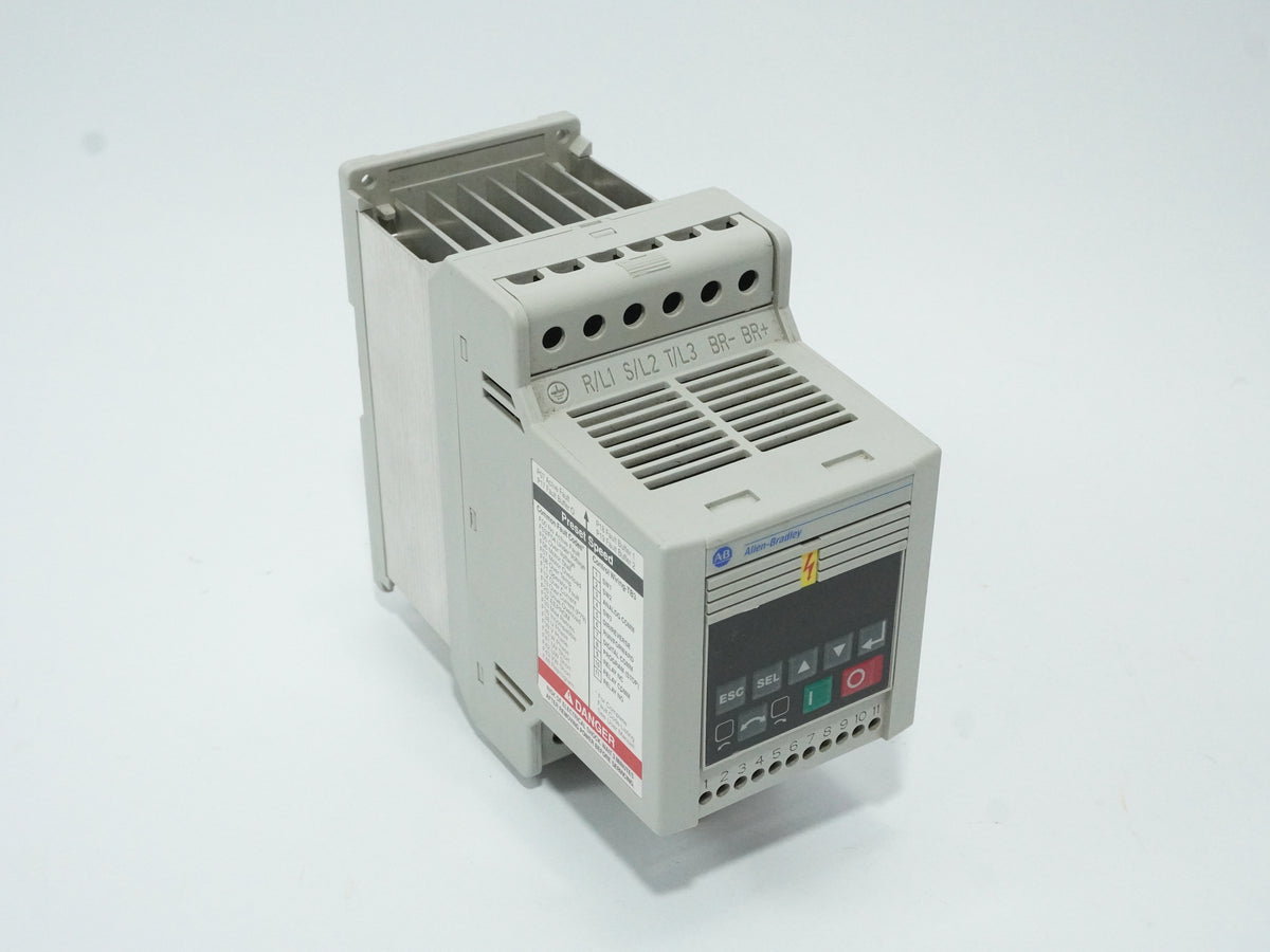 Ab 160-BA04NPS1P1 Ser. C Preset Speed Drive 1.5KW / 2HP