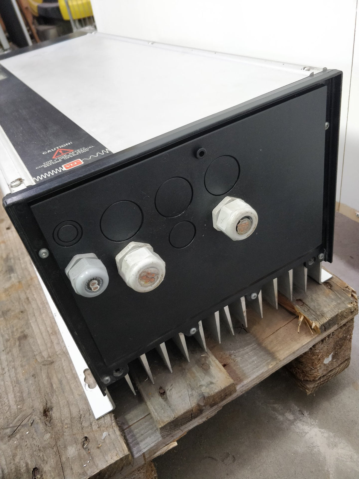 Danfoss 175H2914 VLT 3516 HV-AC Variable Speed Drive