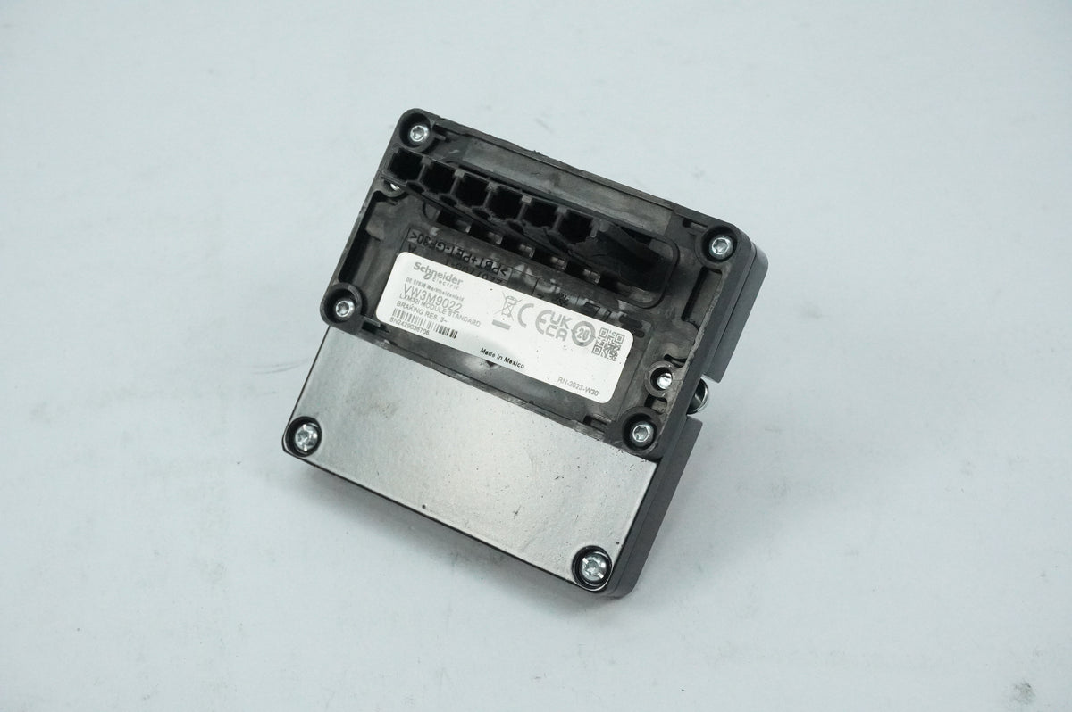 Schneider Electric VW3M9022 LXM32I Module Braking Resistor Batch of 5pcs.