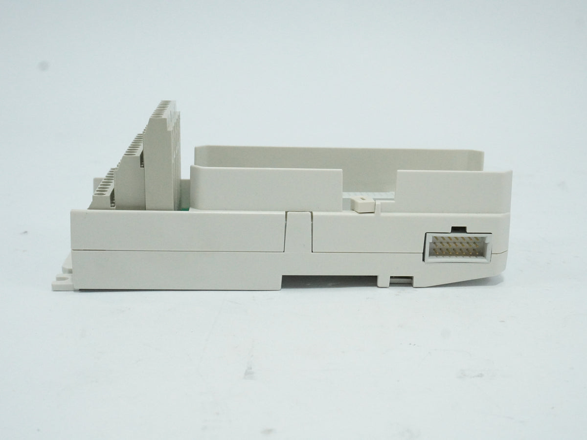 Abb 3BSE013230R1 S800 I/O TU810V1 Termination Unit
