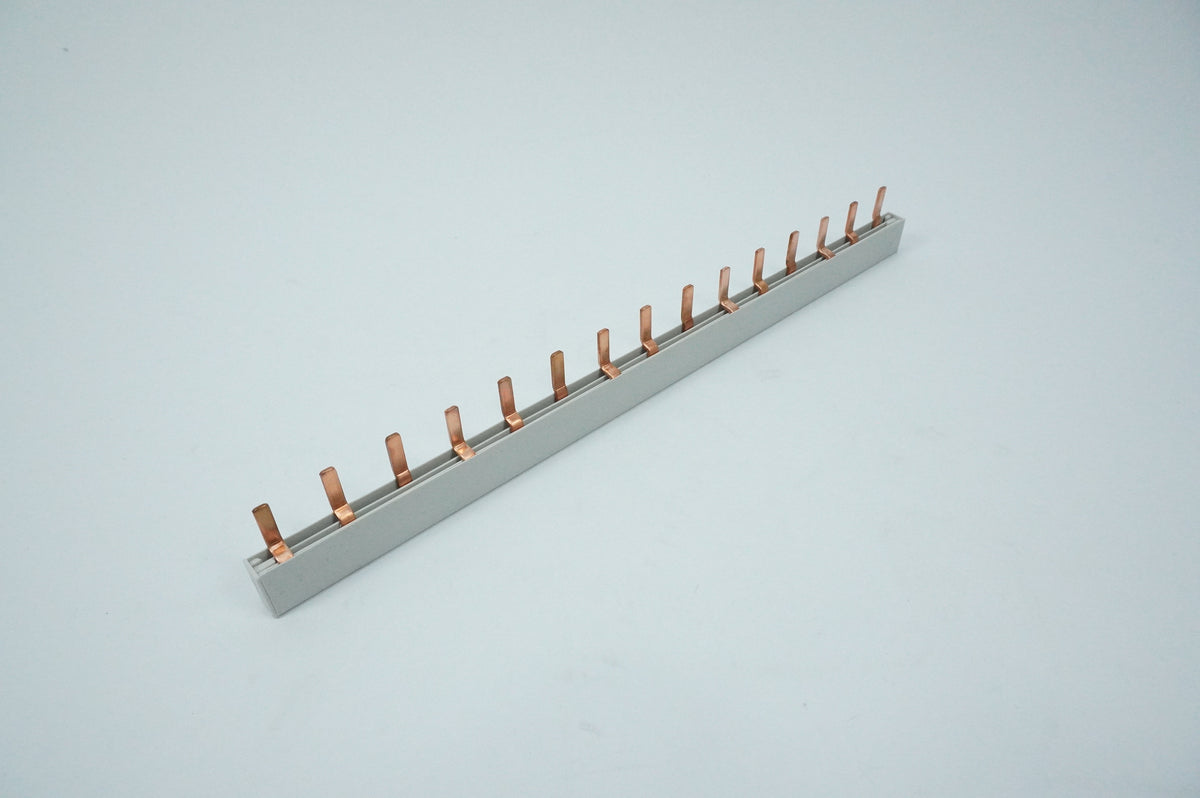FTG 132742 ESS31510 EV Busbar 3P 15M Pin Batch of 10pcs.