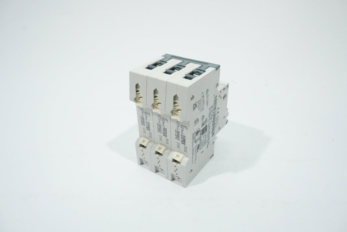 Siemens 5SY4332-8 MCB Miniature Circuit Breaker D32 3P