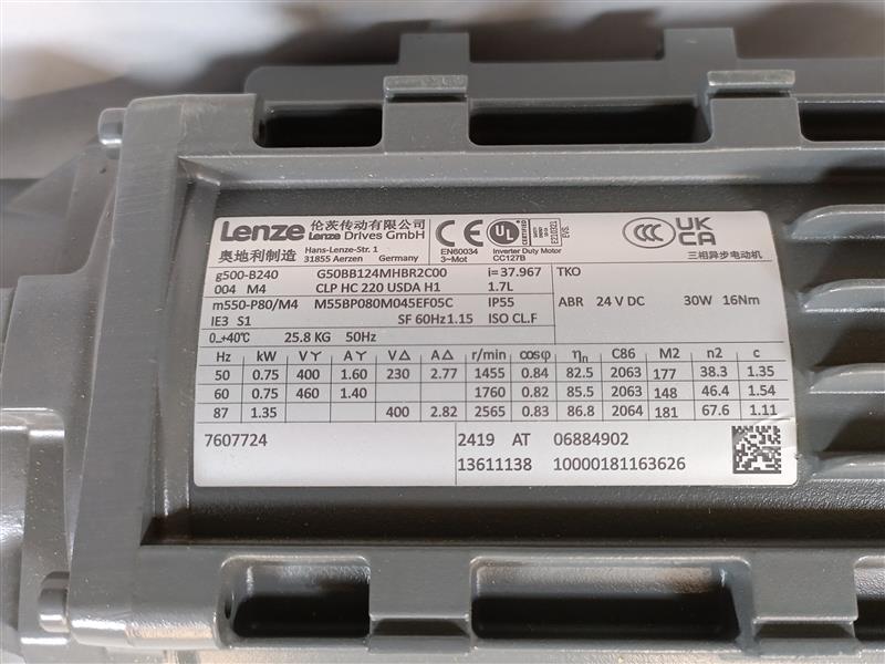 LENZE M55BP080M045EF05C 0,75kW Motor w/ G50BB124MHBR2C00 i=37,967 Gearbox
