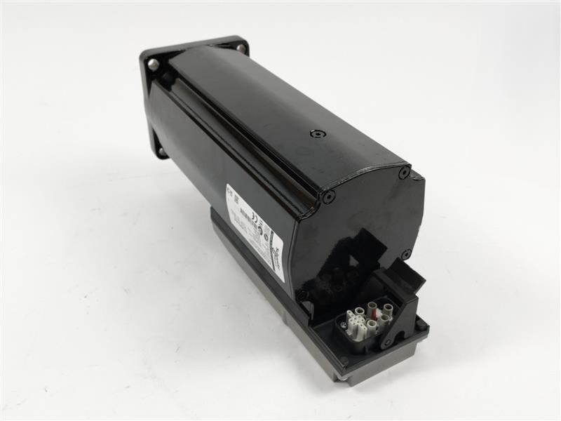 Schneider Electric VIA1003C31A1022 Servo Motor, 680VDC, 3,6A