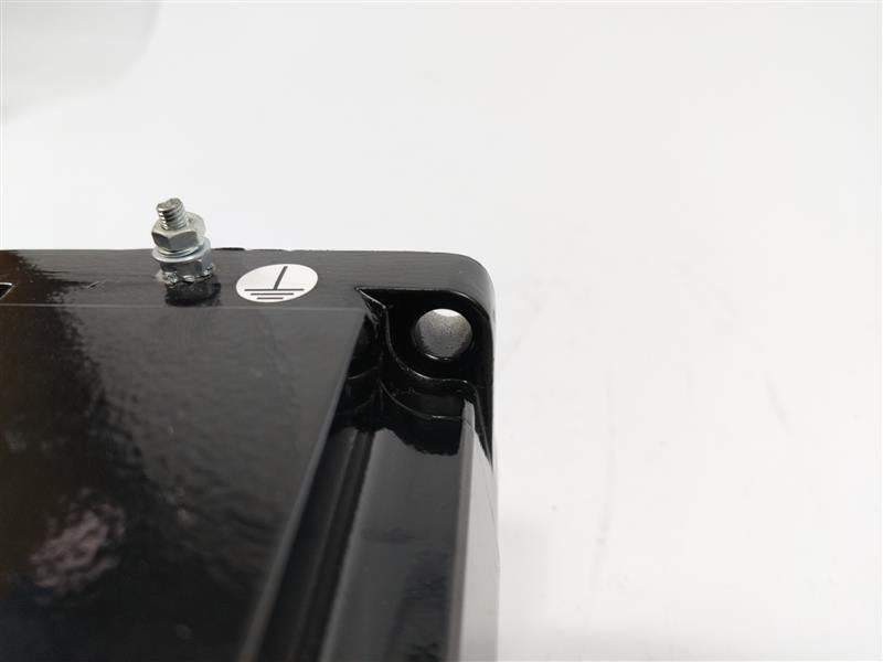 Schneider Electric VIA1003C31A1022 Servo Motor, 680VDC, 3,6A