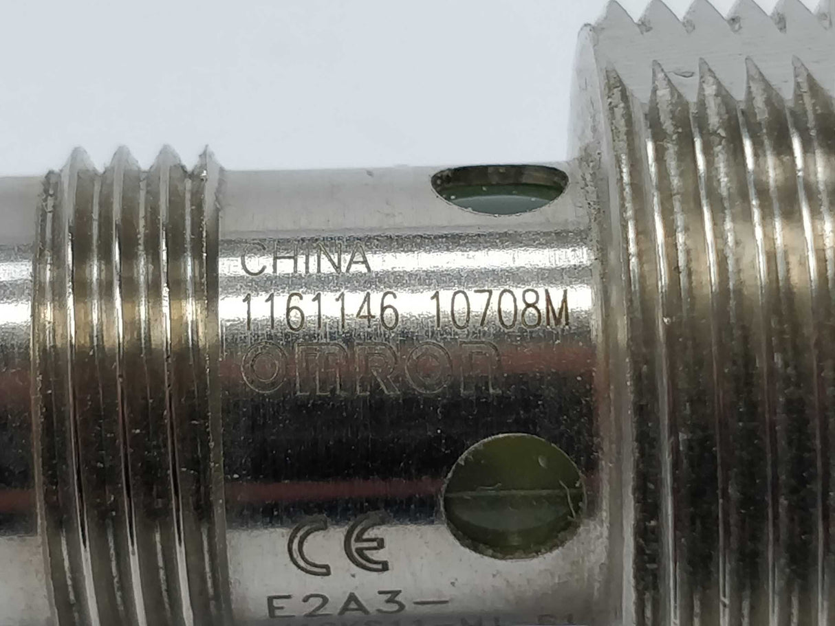 OMRON E2A3-M18KS11M1-B1 Proximity Sensor