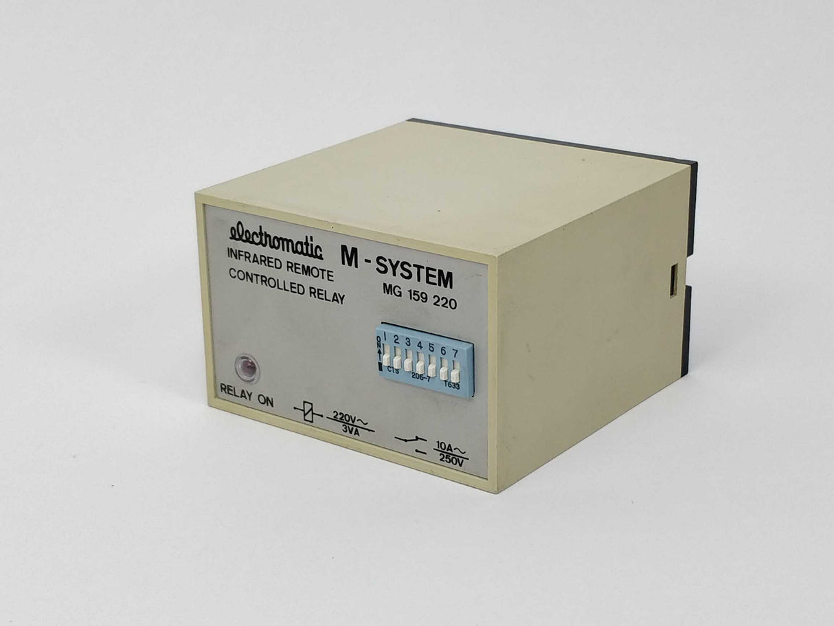 Electromatic MG 159 220 Infrared remote controlled relay