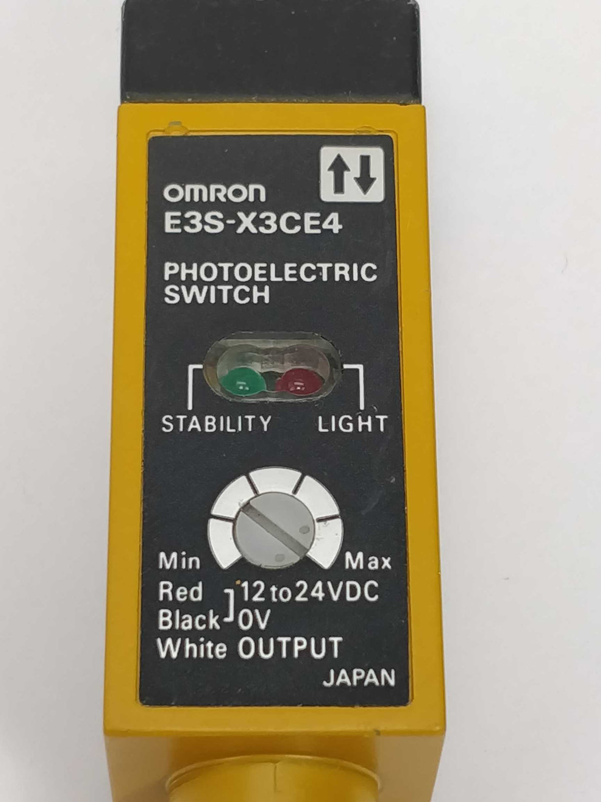 OMRON E3S-X3CE4 Photoelectric switch