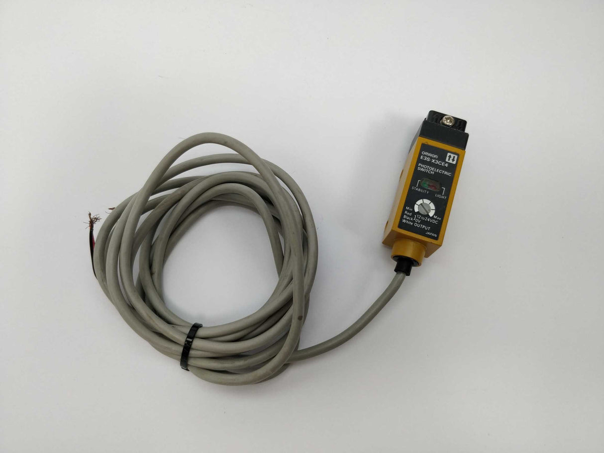 OMRON E3S-X3CE4 Photoelectric switch
