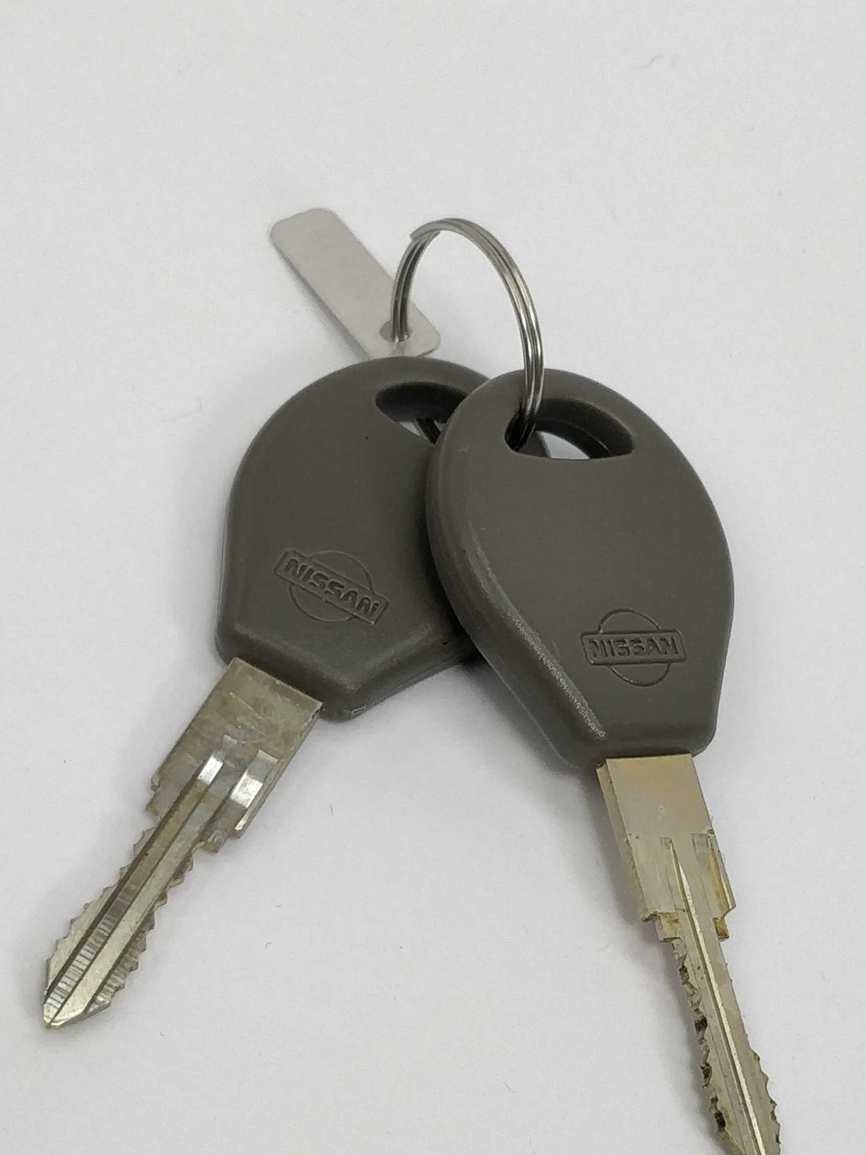 Nissan H0600-01G00 Cylinder-lock