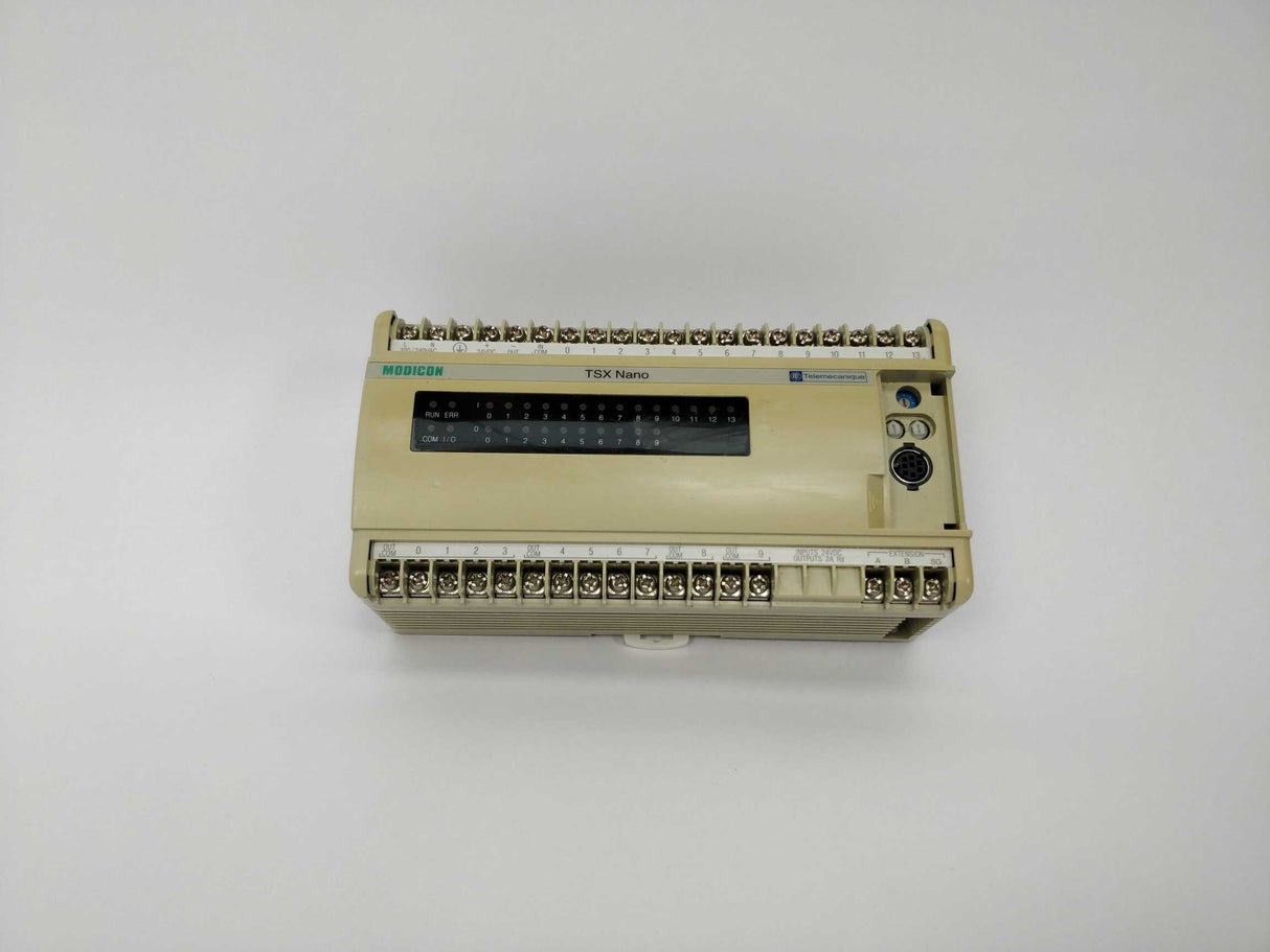 TELEMECANIQUE Modicon TSX 07 31 2428 OUTPUT MODULE RELAY