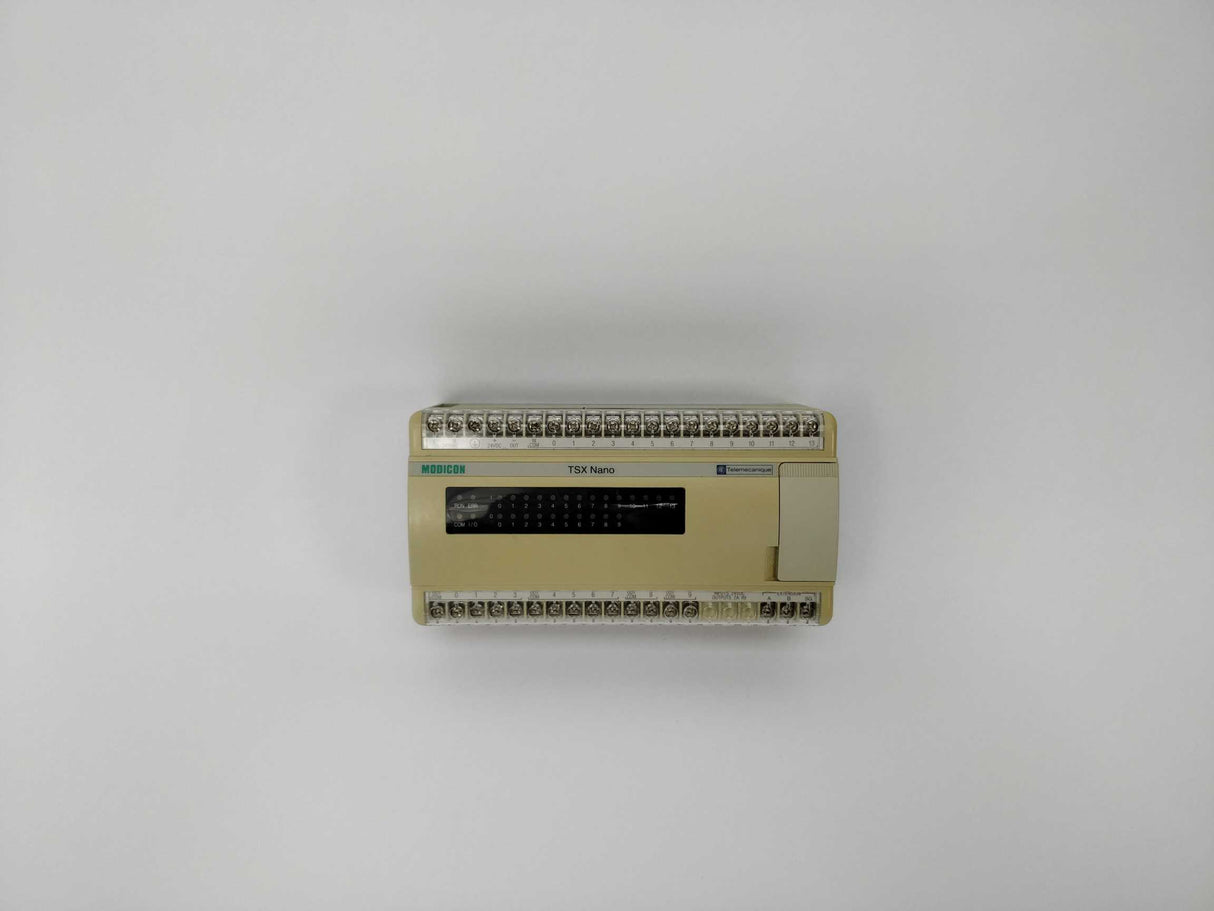 TELEMECANIQUE Modicon TSX 07 31 2428 Output module relay