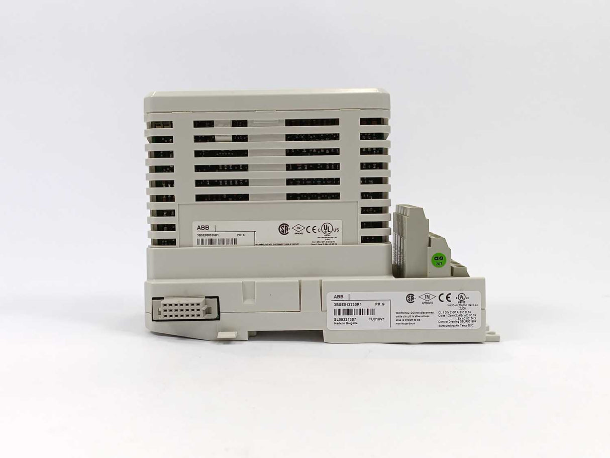 ABB 3BSE008508R1 DI810 with 3BSE013234R1 TU830V1