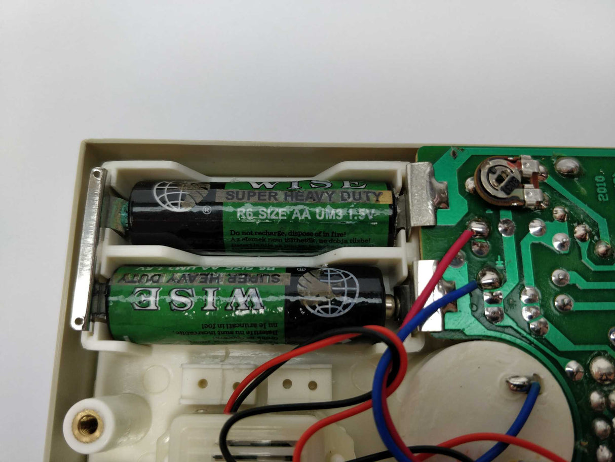 INSTRUMENTS Model US-205 MULTI-TESTER Analog Multimeter, factory seconds,