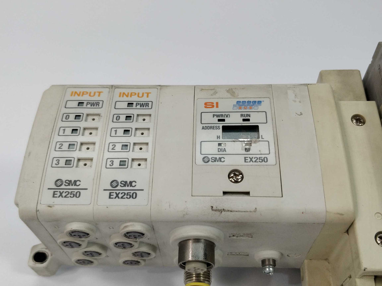 SMC EX250-SPR1 With 2x EX250 Input, 4x SV2200-5FU