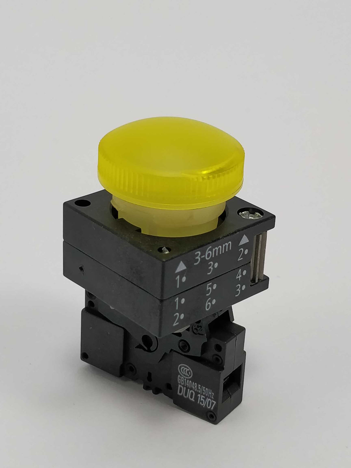 Siemens 3SB3400-1PA Yellow light indicator