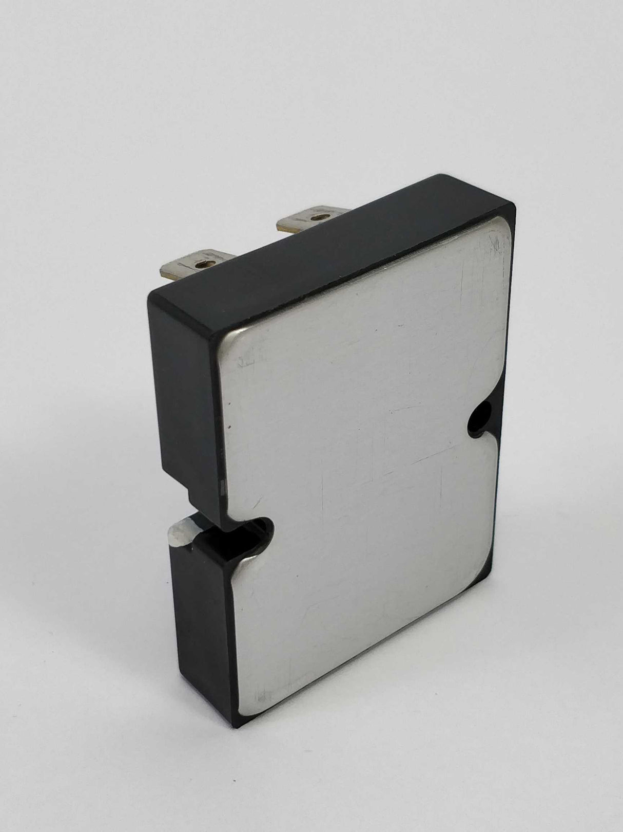 OMRON G3NE-220T-US Solid state relay, 5V "coil" Load: 240V 20A