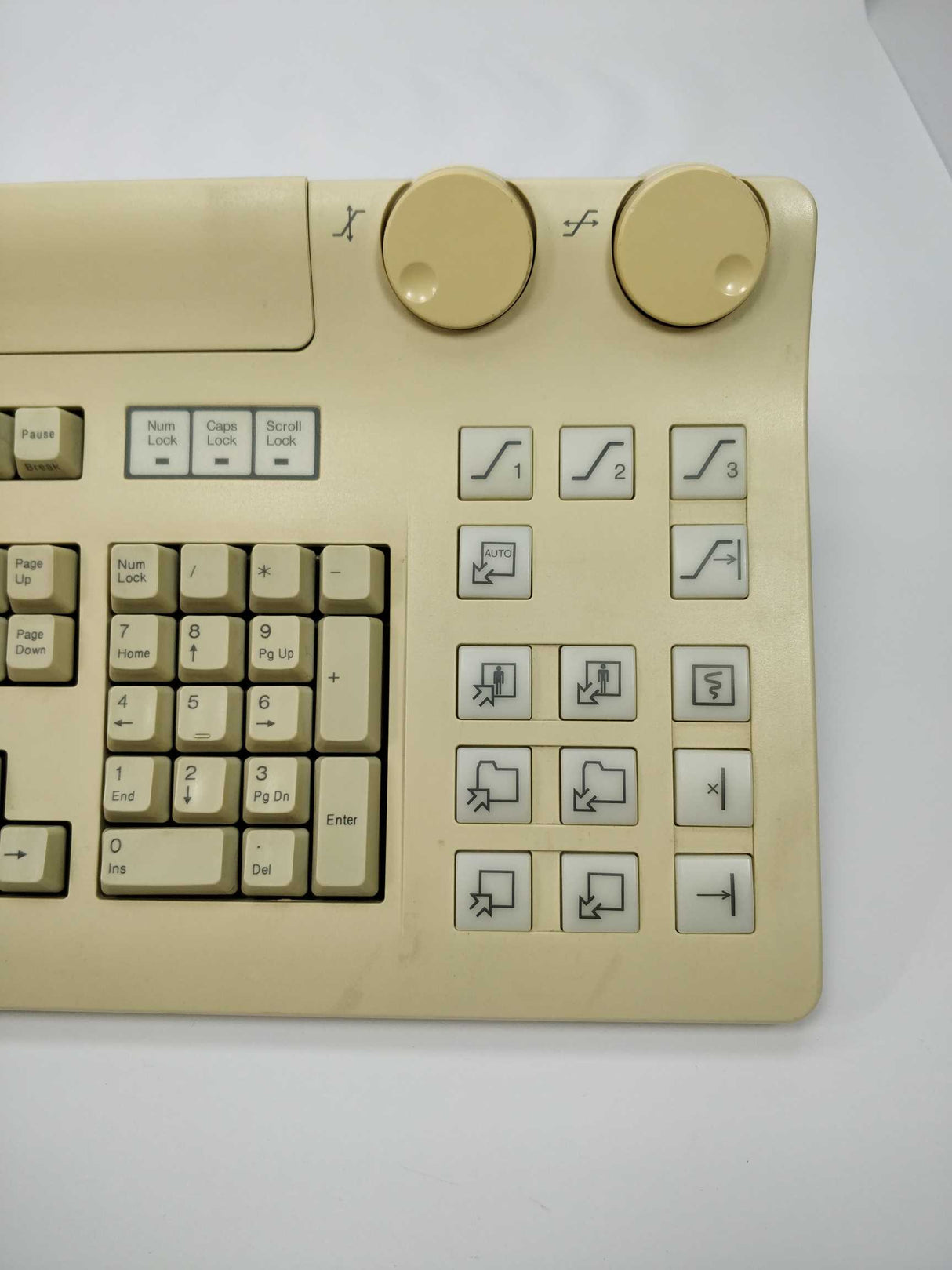 Toshiba N860-8533-T002 S/N R2000779t Keyboard