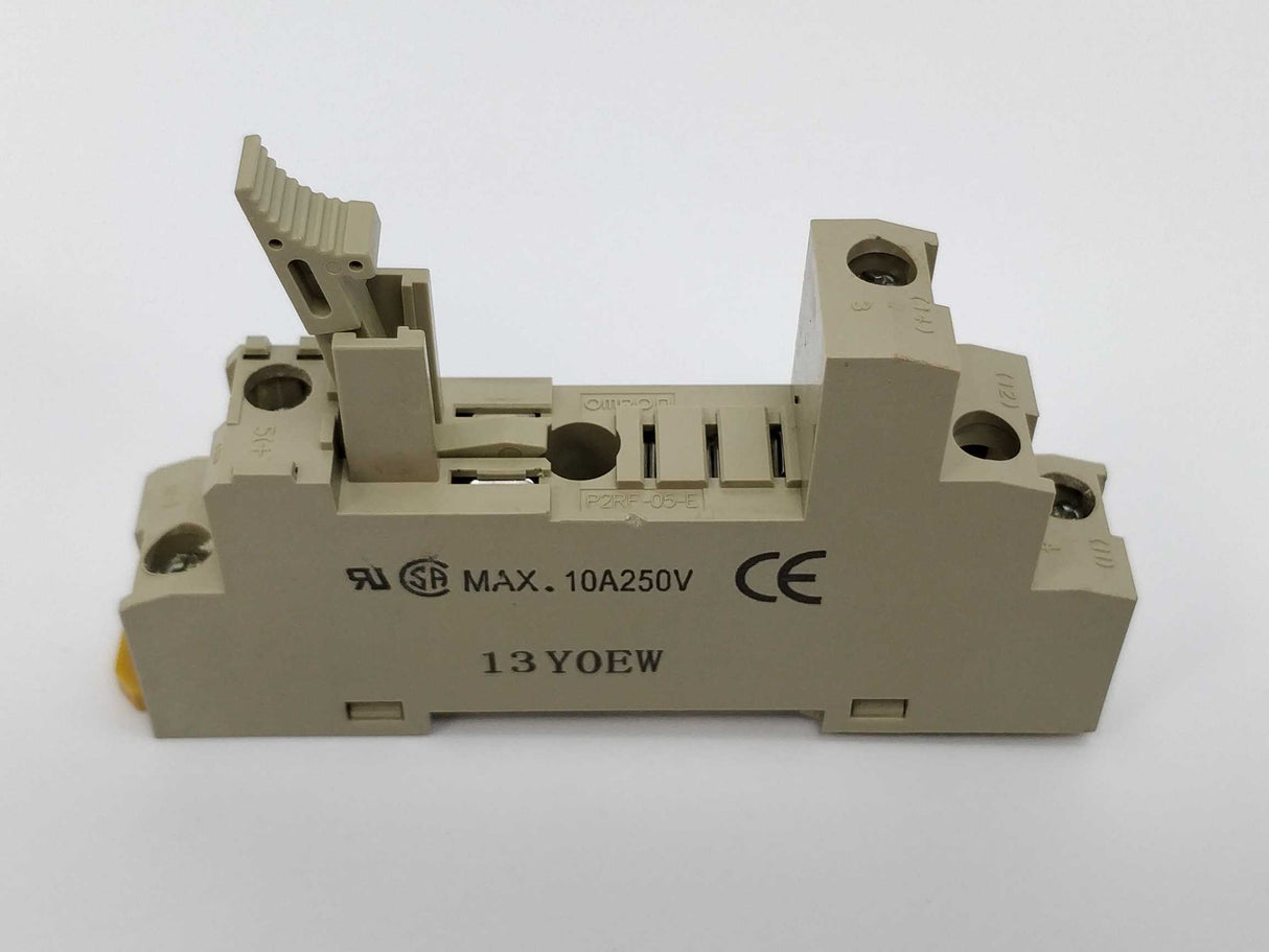 OMRON G2R-1-SN Relay 24VDC P2RF-05-E socket