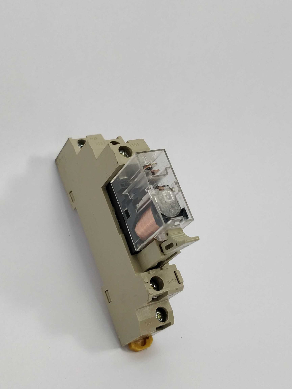 ALLEN-BRADLEY 700-HK36Z24 Relay 24VDC Omron P2RF-05-E socket